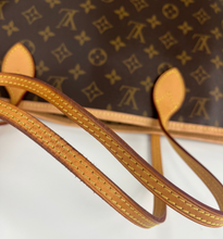 Load image into Gallery viewer, Louis Vuitton neverfull MM