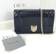 Load image into Gallery viewer, Dior Diorama chain wallet