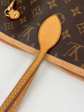 Load image into Gallery viewer, Louis Vuitton neverfull MM
