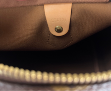 Load image into Gallery viewer, Louis Vuitton speedy 30 in monogram