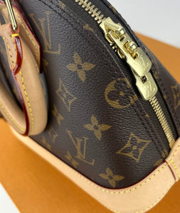 Louis Vuitton alma bb in monogram