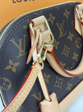 Load image into Gallery viewer, Louis Vuitton alma bb in monogram