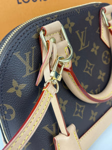 Louis Vuitton alma bb in monogram