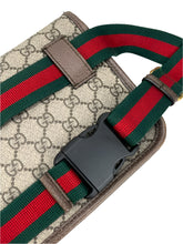 Load image into Gallery viewer, Gucci GG supreme noe belt bag