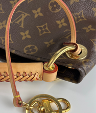 Load image into Gallery viewer, Louis Vuitton artsy MM