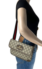 Load image into Gallery viewer, Gucci GG supreme noe belt bag