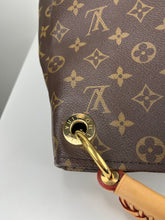 Load image into Gallery viewer, Louis Vuitton artsy MM
