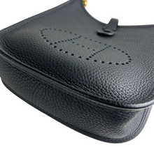 Load image into Gallery viewer, Hermes sac Evelyne 16 amazone noir /noir