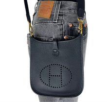 Load image into Gallery viewer, Hermes sac Evelyne 16 amazone noir /noir