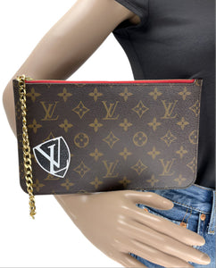 Louis Vuitton pochette monogram World Tour