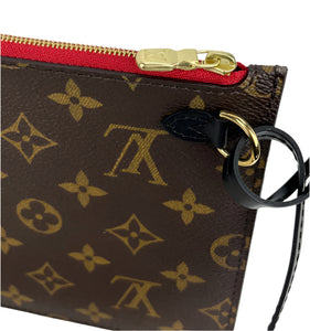 Louis Vuitton pochette monogram World Tour