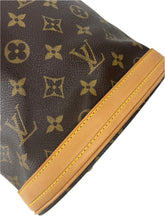 Load image into Gallery viewer, Louis Vuitton petit bucket bag in monogram