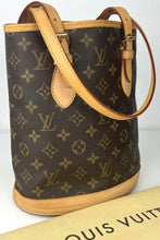 Load image into Gallery viewer, Louis Vuitton petit bucket bag in monogram