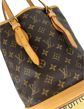 Load image into Gallery viewer, Louis Vuitton petit bucket bag in monogram