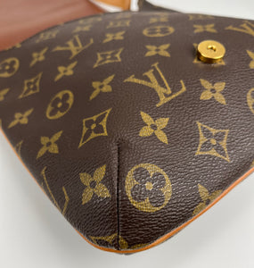 Louis Vuitton musette salsa in monogram