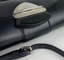 Load image into Gallery viewer, Louis Vuitton epi montaigne clutch bag