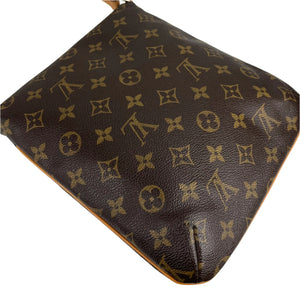 Louis Vuitton musette salsa in monogram