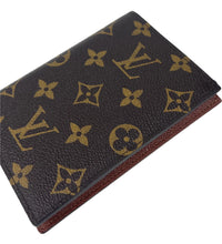 Load image into Gallery viewer, Louis Vuitton passport cover