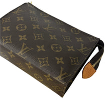 Load image into Gallery viewer, Louis Vuitton toiletry 19