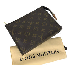 Load image into Gallery viewer, Louis Vuitton toiletry 19