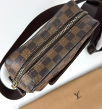 Load image into Gallery viewer, Louis Vutton olav PM crossbody