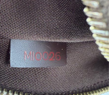 Load image into Gallery viewer, Louis Vutton olav PM crossbody