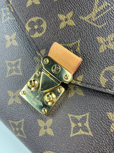 Load image into Gallery viewer, Louis Vuitton pochette metis in monogram