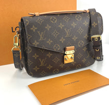 Load image into Gallery viewer, Louis Vuitton pochette metis in monogram