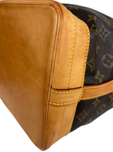 Load image into Gallery viewer, Louis Vuitton noe GM in monogram