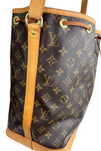 Load image into Gallery viewer, Louis Vuitton noe GM in monogram