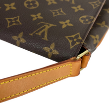Load image into Gallery viewer, Louis Vuitton musette salsa in monogram