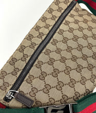 Load image into Gallery viewer, Gucci GG canvas belt / waist bag