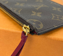 Load image into Gallery viewer, Louis Vuitton pochette felicie in monogram canvas