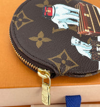 Load image into Gallery viewer, Louis Vuitton 2017 Christmas animation round coin purse