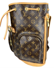 Load image into Gallery viewer, Louis Vuitton bosphore backpack bag