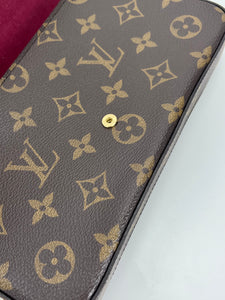 Louis Vuitton pochette felicie in monogram canvas