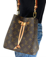 Load image into Gallery viewer, Louis Vuitton NeoNoe BB in monogram