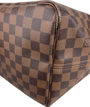 Load image into Gallery viewer, Louis Vuitton neverfull GM in damier