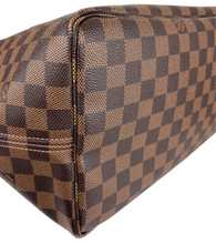 Load image into Gallery viewer, Louis Vuitton neverfull GM in damier