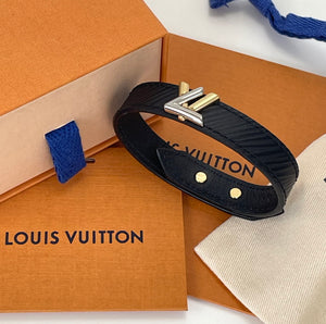 Louis Vuitton Twist epi bracelet