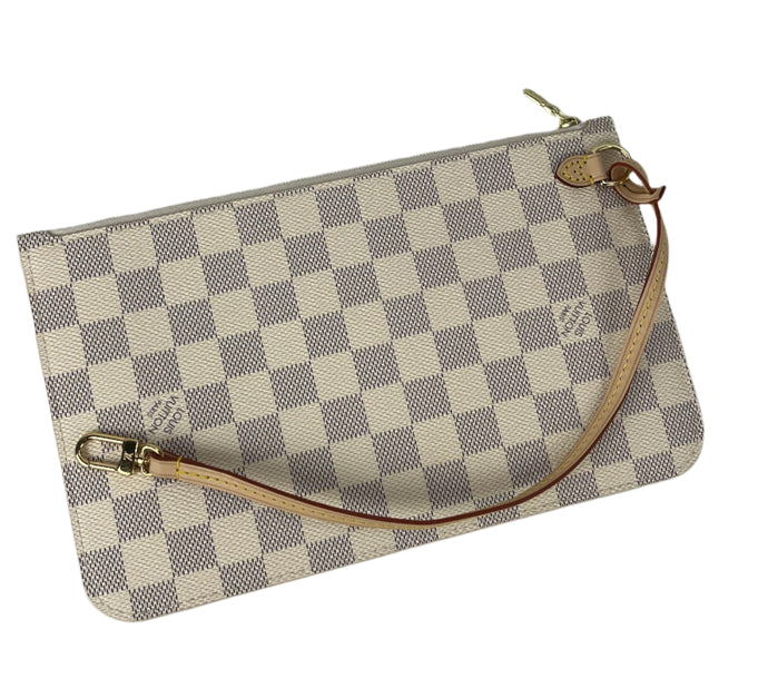 Louis Vuitton pochette in damier azur