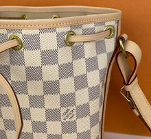 Load image into Gallery viewer, Louis Vuitton noe BB bucket bag in azur