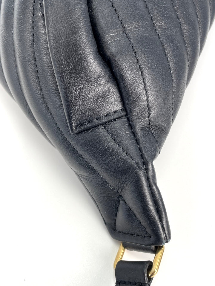 Louis Vuitton Bumbag wave Black Leather ref.361175 - Joli Closet