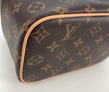 Load image into Gallery viewer, Louis Vuitton mini nice