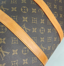 Load image into Gallery viewer, Louis Vuitton keepall 45 in monogram