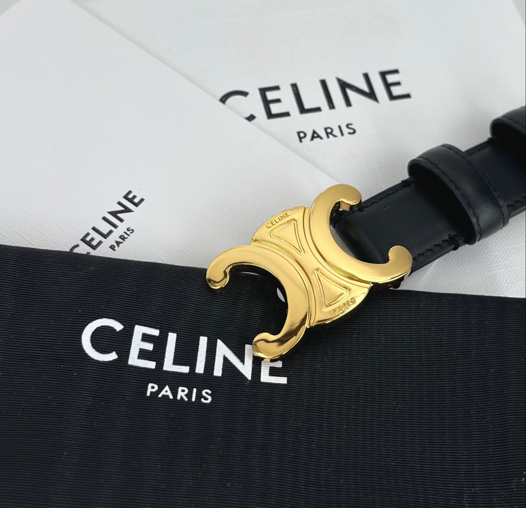 「CELINE」 Khaki Trionph Leather Beltサイズ85 Triomphe leather belt Celine Khaki size 85 cm in Leather