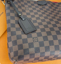 Load image into Gallery viewer, Louis Vuitton graceful PM in damier ebene