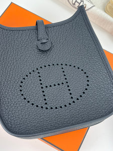 Hermes sac Evelyne 16 amazone noir /noir
