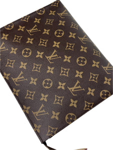 Louis Vuitton toiletry 26