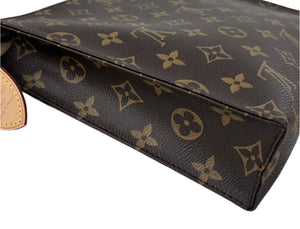 Louis Vuitton toiletry 26